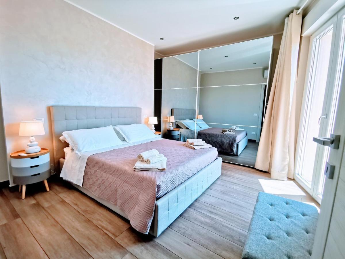 Attico Belvedere Centralissimo Vista Mare Appartement Termoli Buitenkant foto