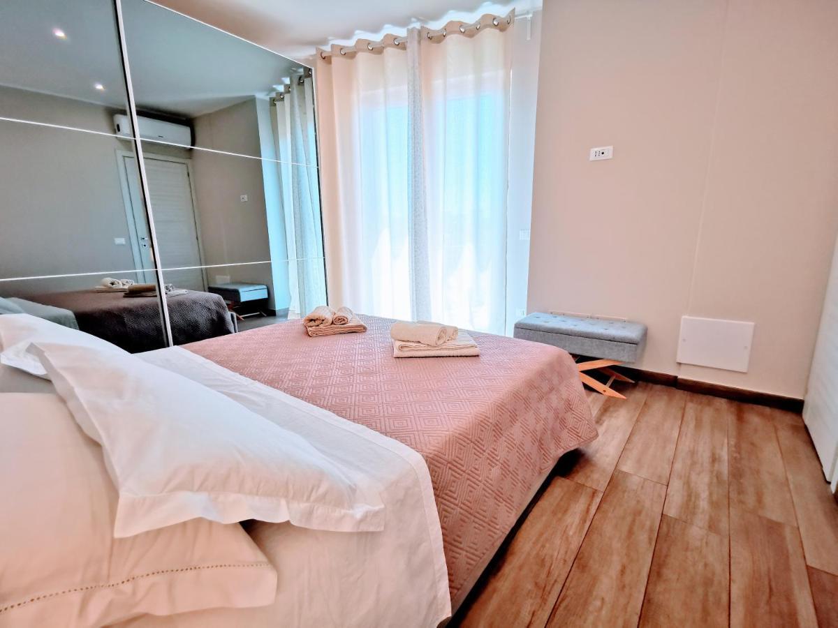 Attico Belvedere Centralissimo Vista Mare Appartement Termoli Buitenkant foto